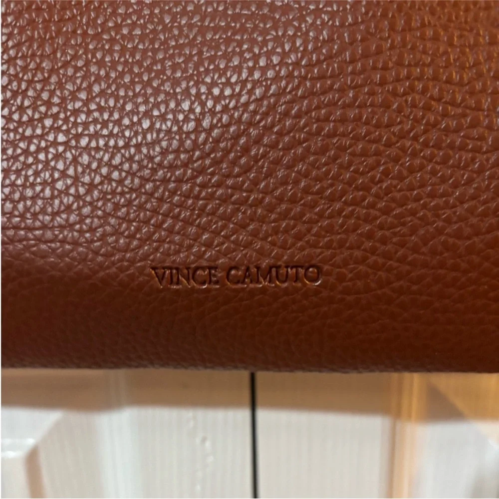 Vince Camuto vince camuto